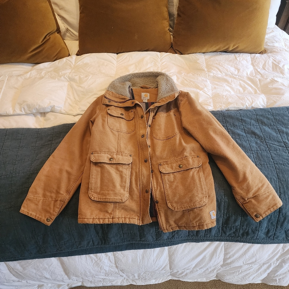 Women's Carhartt coat medium
